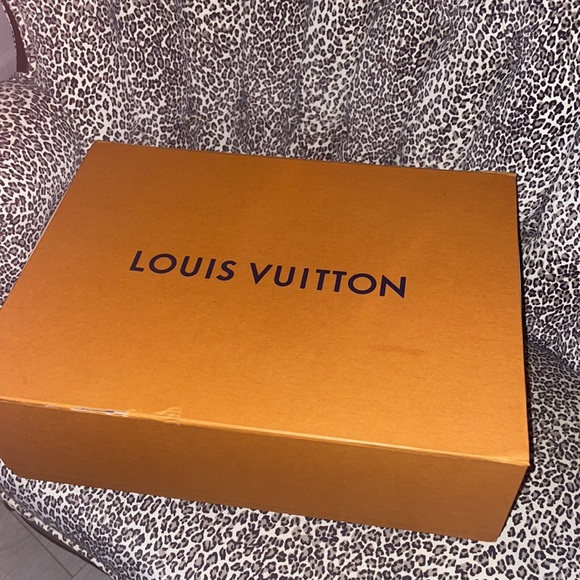 LV Marilyn Mule Heels - Picture 4 of 10